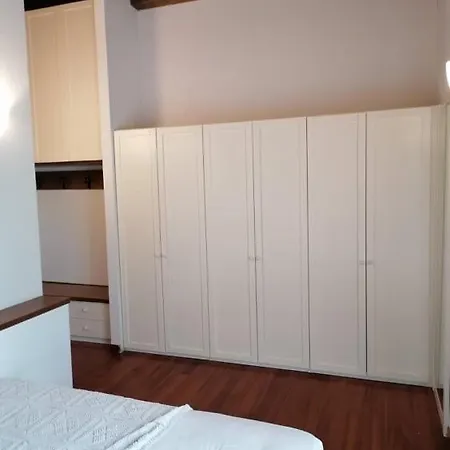 Ampio Attico Con Vista A شقة Canzo