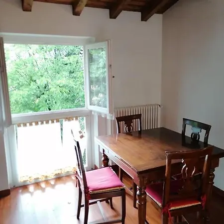 Ampio Attico Con Vista A Appartement