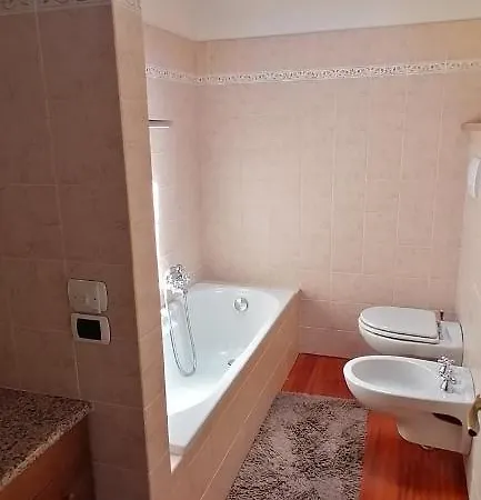 Appartement Ampio Attico Con Vista A Canzo